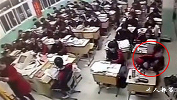 萧振高中高三学生跳楼画面再现 男生莫名跳楼原因不详