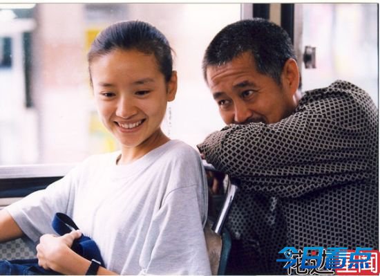 八任谋女郎清纯占上风 董洁周冬雨最美