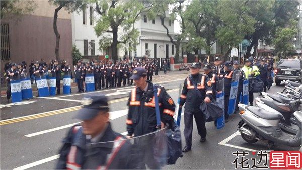 台湾学生继续占领台北