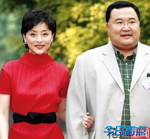 爆女主播们风流情史(图) 沈星侯佩岑小S杨澜