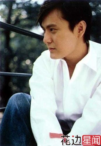 杨幂小S梦露 盘点口臭狐臭脚臭体味浓重的明星