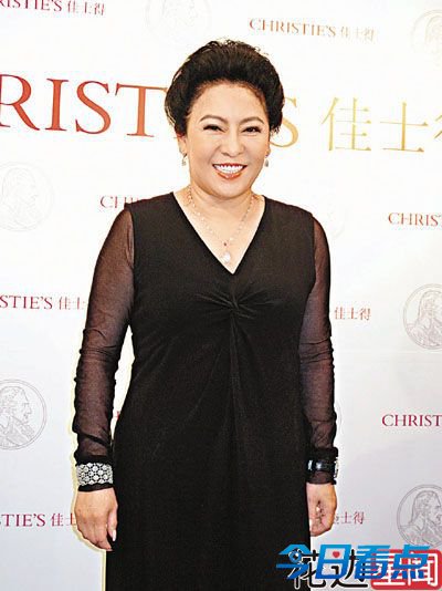 向太以八千多万投得脖子上的巨钻。
