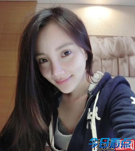 王菲睡前晒素颜照 网友:太美!素颜女星谁更美