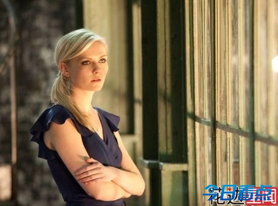 好莱坞也有潜规则 女星靠陪睡陪酒换来角色