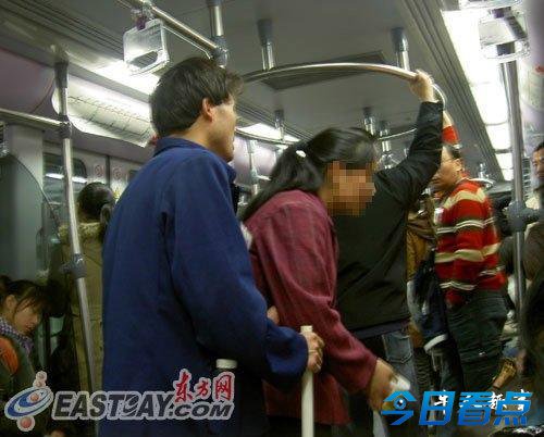 地铁乞讨月入过万：男子被罚上百次仍不改行