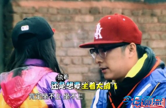 李湘晒爱女跳舞照 王诗龄:天天你刚刚是发疯了吗？