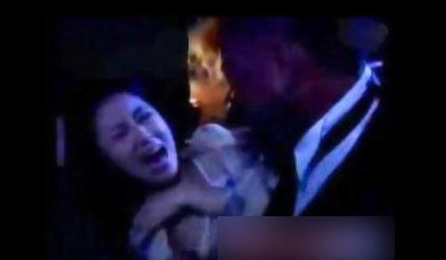 那些在影视剧中惨遭蹂躏的女星 周迅拍完绳刑失声痛哭