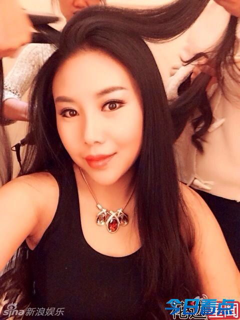 纪敏佳一秒变angelababy 女星整容犹如换张脸