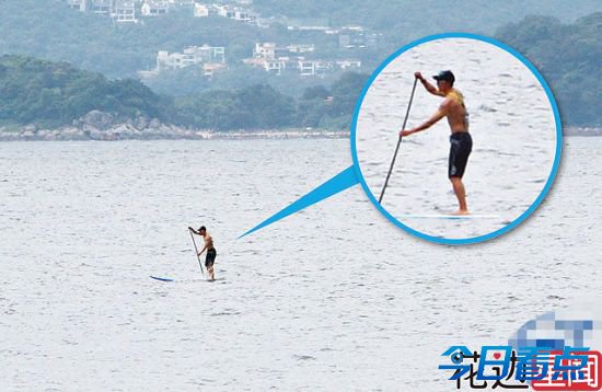 吴彦祖母亲去世后首露面 独自海边冲浪