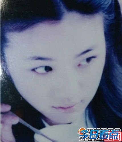 汤唯成长史 靠李安裸戏一举成名 海量童年照曝光