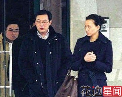 央视一姐私生活混乱 曾与6位高层有染