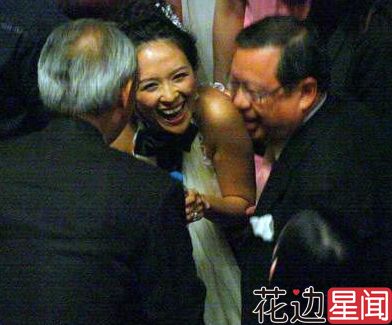 巩俐出道时陪酒受辱 被迫一女侍三夫 