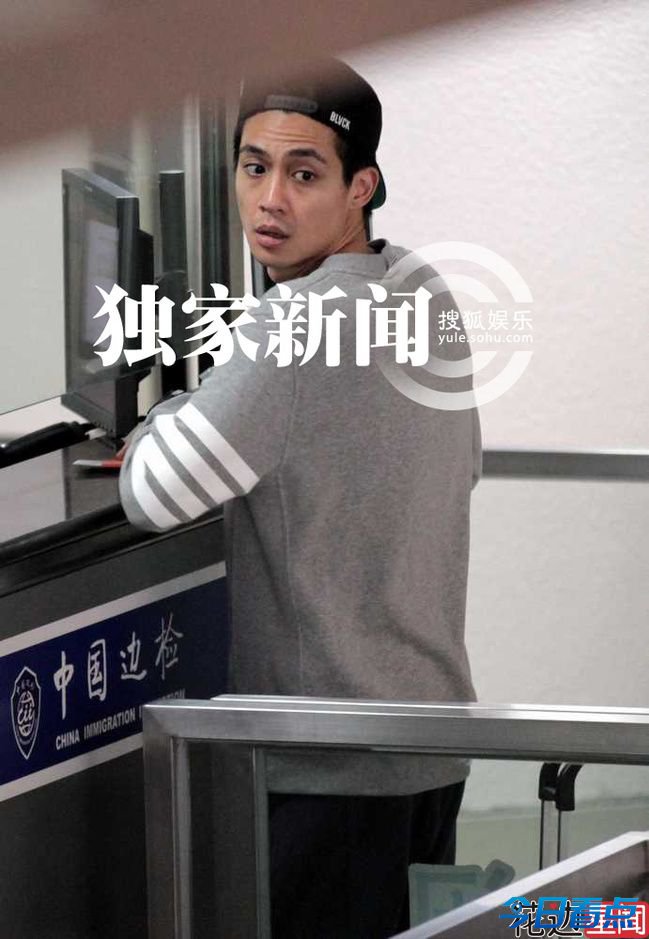 【毒舌】萧亚轩与新欢首次同行 劈腿滥情专爱弟弟