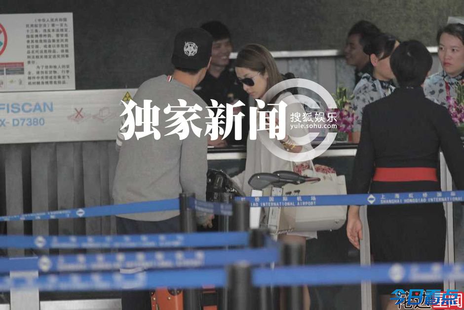 【毒舌】萧亚轩与新欢首次同行 劈腿滥情专爱弟弟