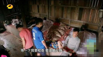吴镇宇露内裤遭围观 踩雷区怒删费曼私照