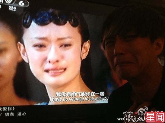 邓超逗比造型吓晕儿子 自称变“马桶圈妖精”