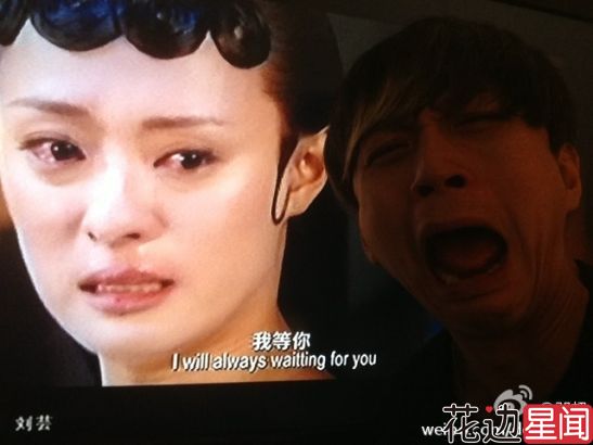 邓超逗比造型吓晕儿子 自称变“马桶圈妖精”