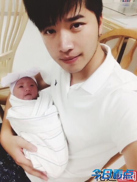 好男儿宋晓波喜得千金 明眸亮眼像爸爸