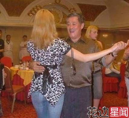 【八卦】刘德华为妻置亿元别墅 赵本山拥两亿飞机