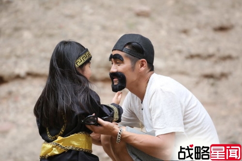 Grace姐姐边哭边背台词 吊威亚演“笨蛋公主”