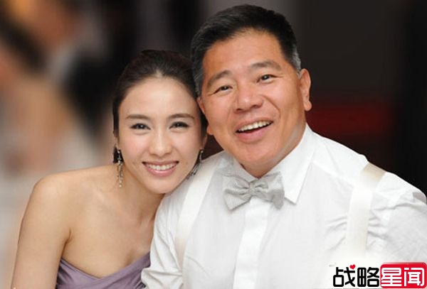 王宝强酷帅带美艳娇妻游韩国 屌丝变型男