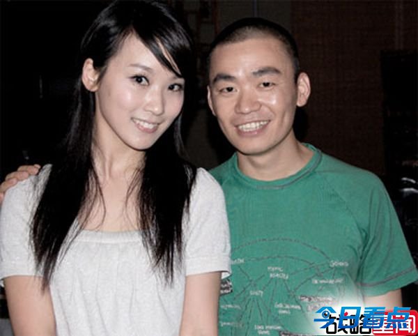 王宝强酷帅带美艳娇妻游韩国 屌丝变型男