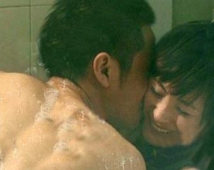 台女演员拍裸戏竟忘清场 20名男性围观