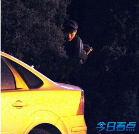 盘点随地“方便”遭曝光的10大明星