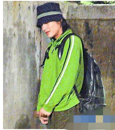 盘点随地“方便”遭曝光的10大明星