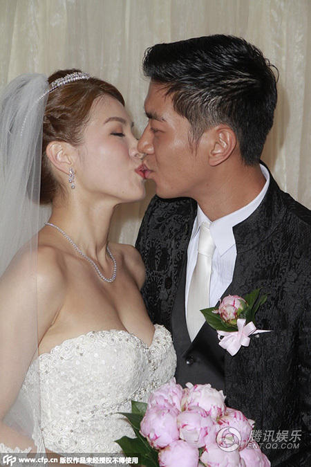 港星黎诺懿娶20亿港姐 陈豪钟嘉欣出席婚礼