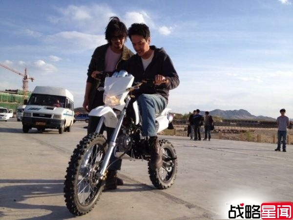 林志玲毁容丑照惊曝光 眼凸面干吓呆网友