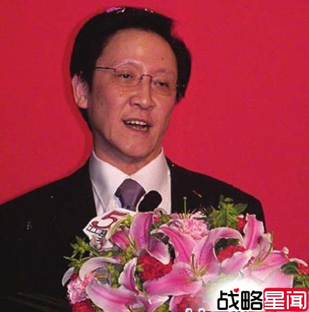 向华胜病逝曾恋张敏 与向华强捧红周星驰