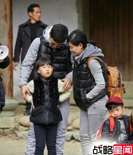 黄奕竟把女儿带残 黄毅清心疼嫌弃其变丑