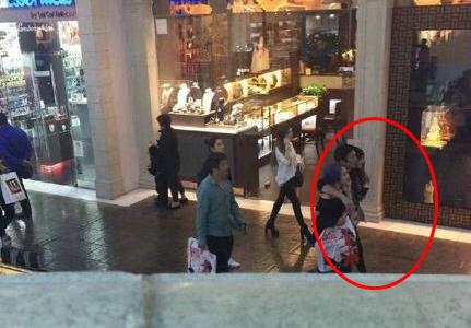 王思聪左拥右抱 老婆们哭诉其劈腿杀马特