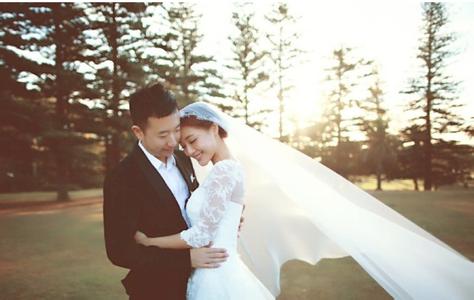 邓家佳不满结婚证外泄 隐婚5年后办婚礼