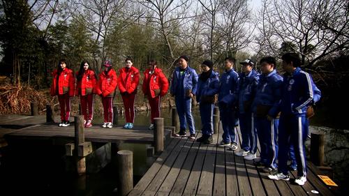 《牵手爱情村》造“爱情乌托邦” 7男5女玩相亲