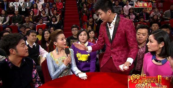 春晚魔术师回应穿帮：贾玲是托儿？朱迅递牌？